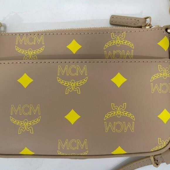 MCM - Mini bag NEW w/tags GIFTABLE ! - Picture 2 of 9